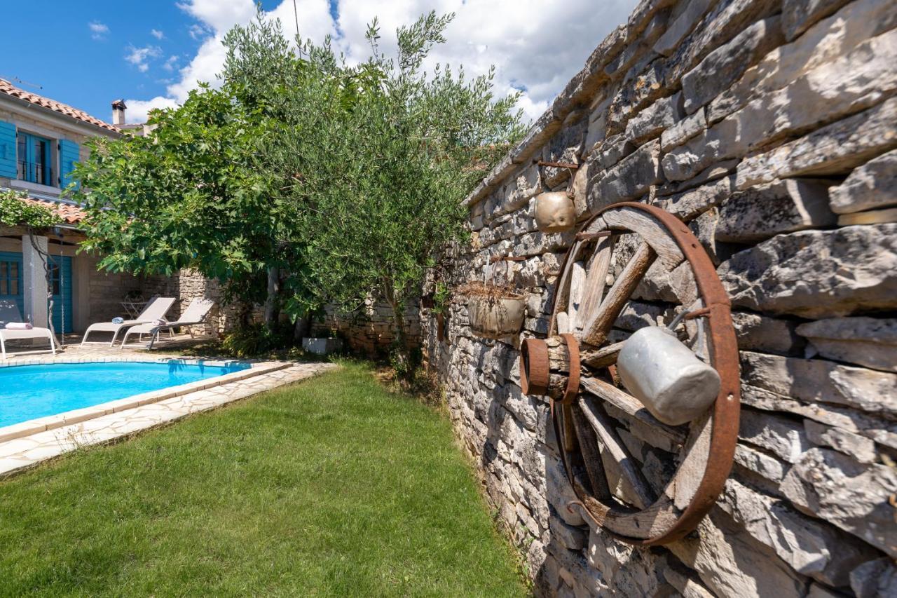 Villa Janko Sveti Lovreč Pazenatički Kültér fotó