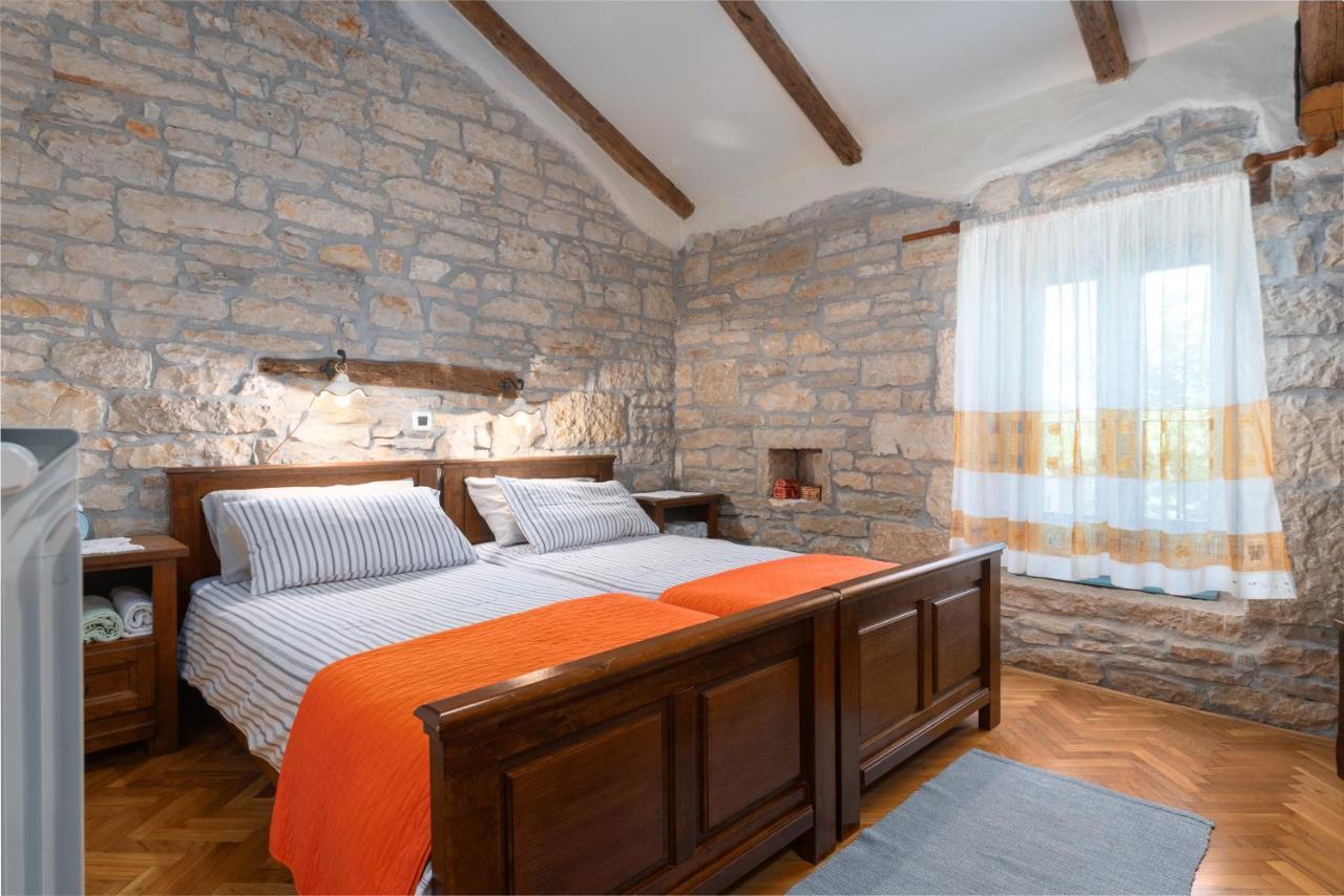 Villa Janko Sveti Lovreč Pazenatički Kültér fotó