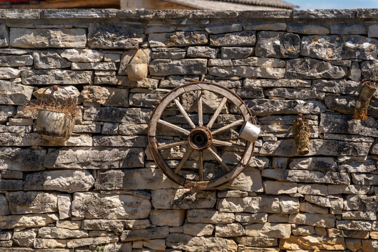 Villa Janko Sveti Lovreč Pazenatički Kültér fotó