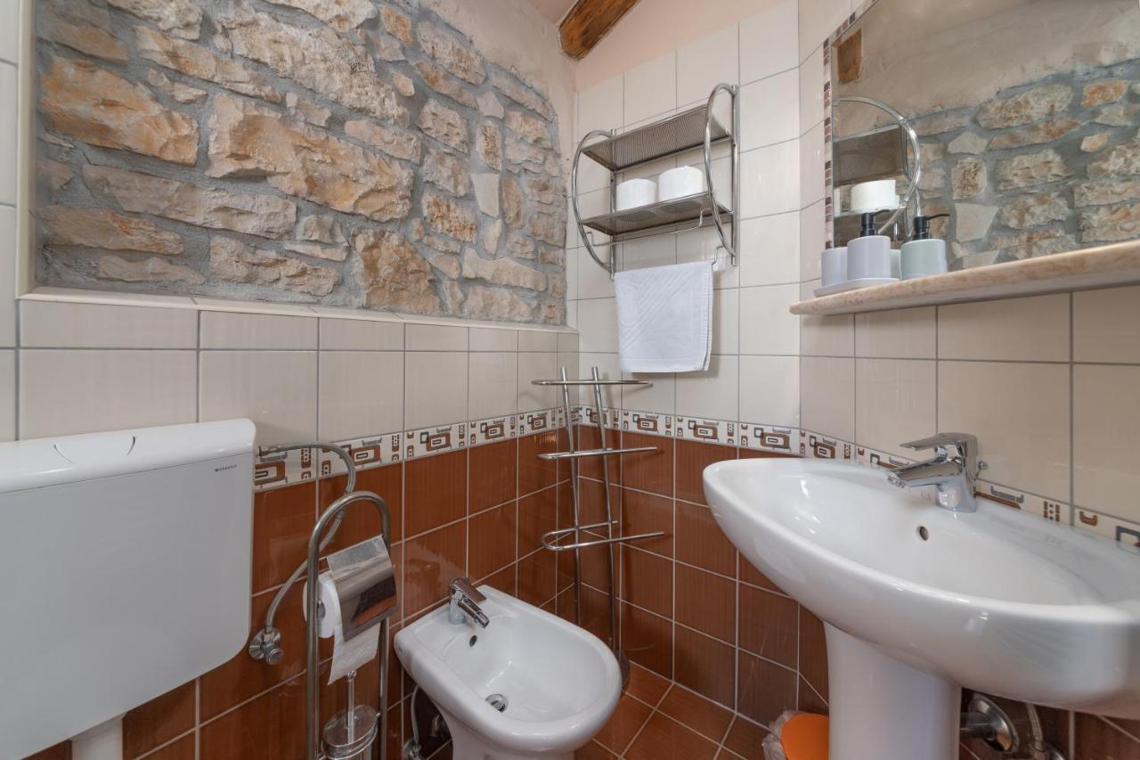 Villa Janko Sveti Lovreč Pazenatički Kültér fotó