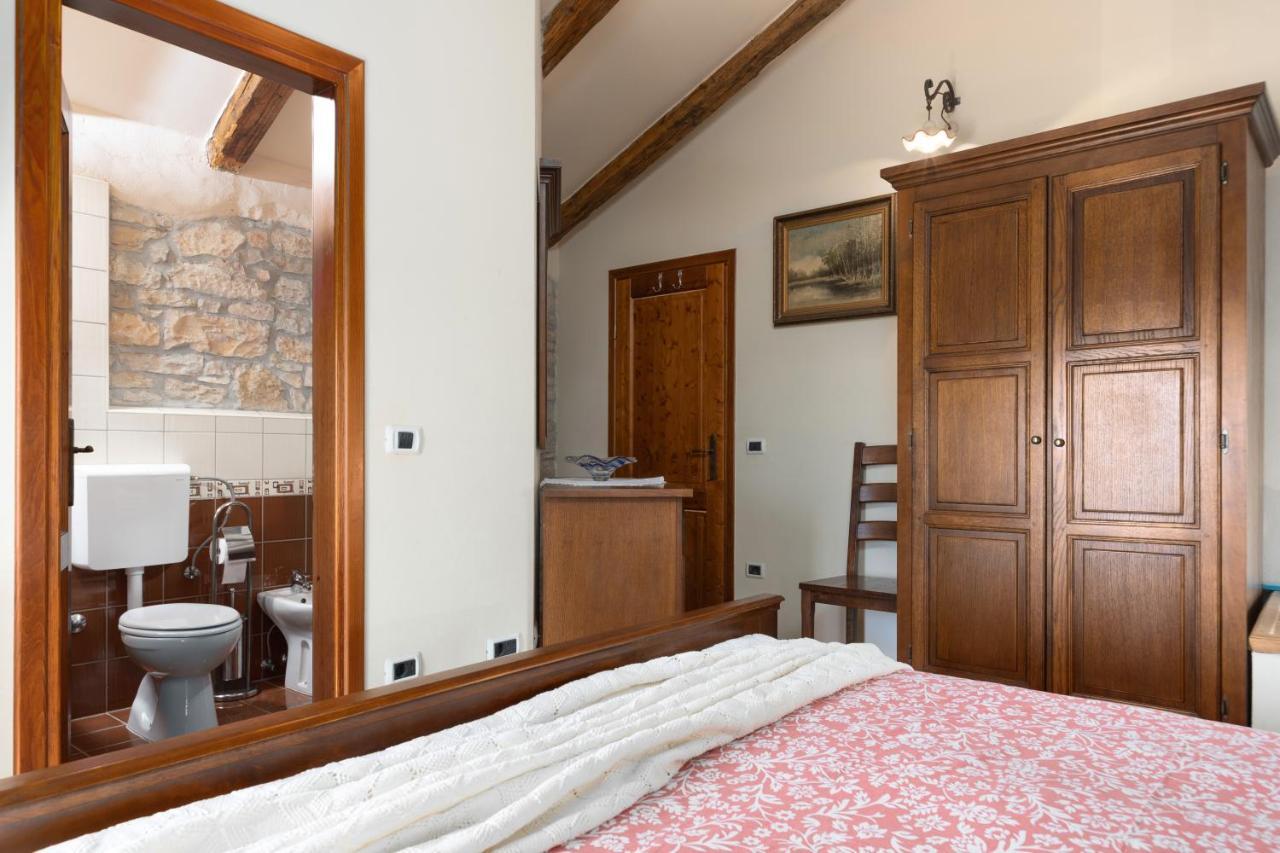 Villa Janko Sveti Lovreč Pazenatički Kültér fotó