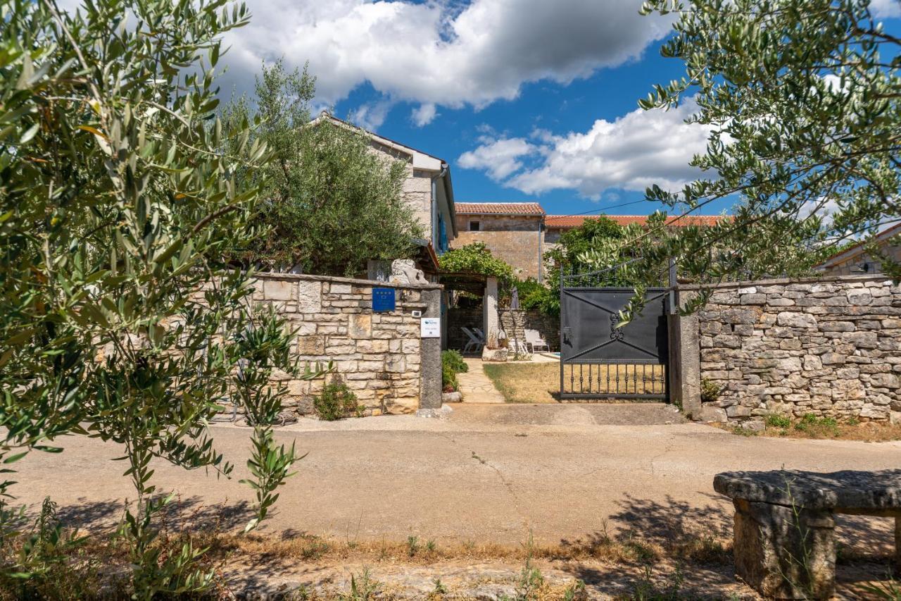 Villa Janko Sveti Lovreč Pazenatički Kültér fotó