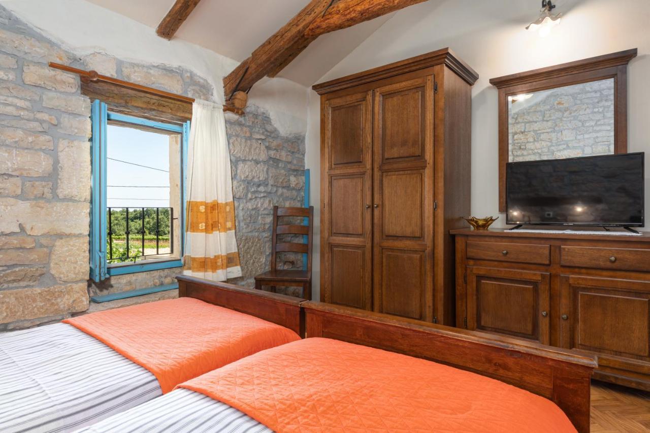 Villa Janko Sveti Lovreč Pazenatički Kültér fotó